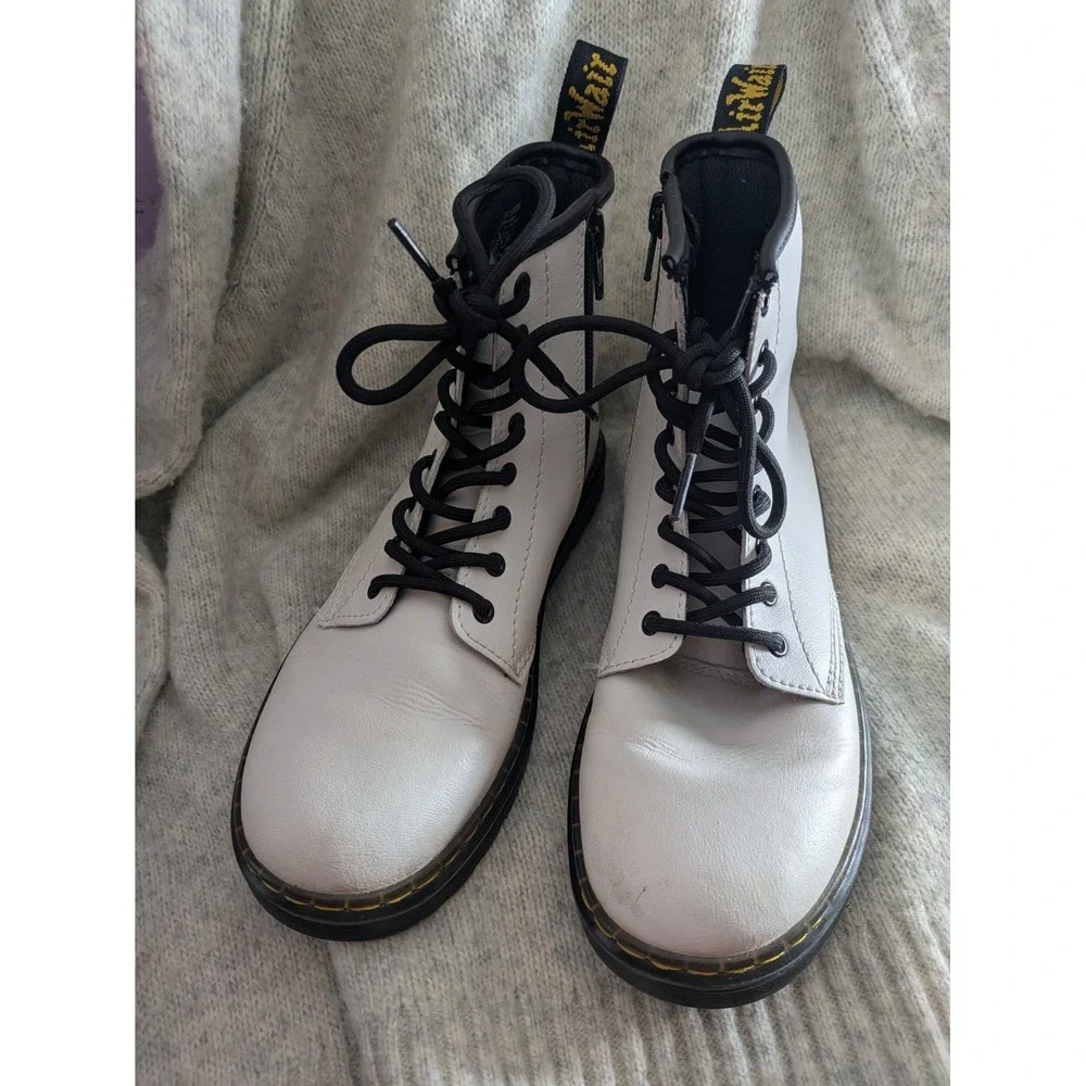 Dr. Martens Zavala J White Leather Lace Up Combat Boots Kids 4 Ankle Zip Boot